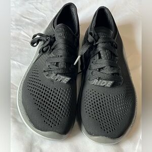 CROCS women’s Black LiteRide Shoes